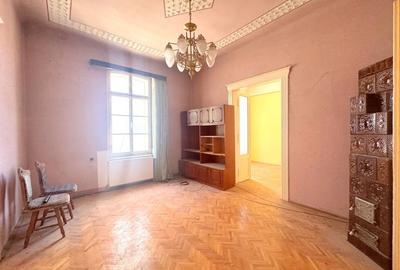 Apartament 3 camere în clădire istorica — Piata Libertatii-comision 0 - 3