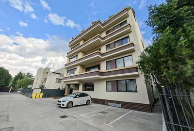 Apartament foarte spațios lângă Pădurea Băneasa | Spații de depozitare | Parcare - 23