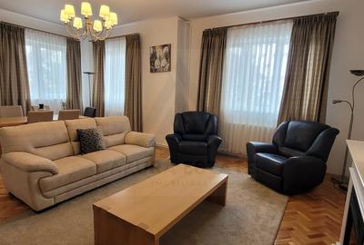 Duplex cu 4 camere în Central