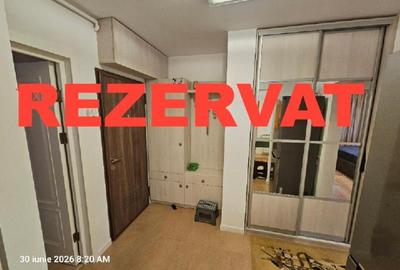 Apartament cu 2 camere decomandat, mobilat în Casa de Cultură