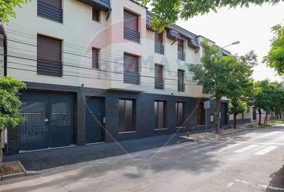 Spațiu comercial open space de vânzare, 102 mp, ultracentral, Oradea - 1