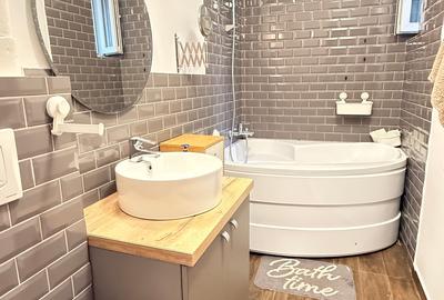 Casa de Cultură -Apartament spațios cu 3 camere, 75 mp, etaj 2 ! - 8