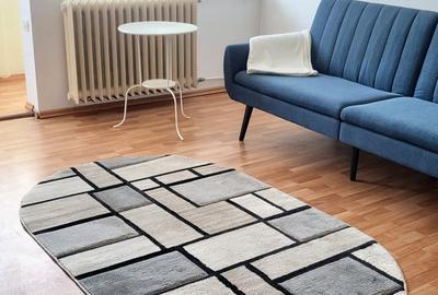 Apartament cu 2 camere decomandat în Universitate