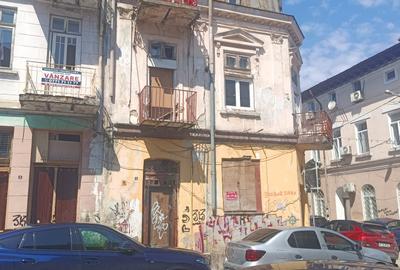 Propun spre vinzare vila in zona zero universitate 308 mp - 3