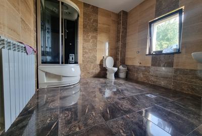 Vilă deosebită- 8 camere- Cartierul CFR Bacău- destinații multiple - 9
