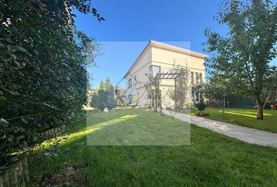 Casă individuală cu 5 camere în Corbeanca