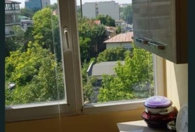 Calea Mosilor x Eminescu adiacent, Pizza Hut - 5