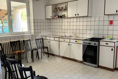 3 CASUTE IN MIJLOCUL NATURII - 23