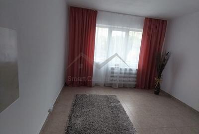 Garsonieră în Nicolina