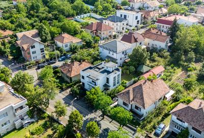 Vilă Individuală | Str. Alexandru Bohatiel 18, Zona Piața Engels - 3