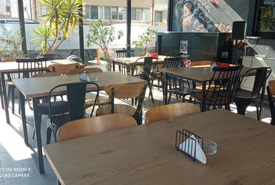 Spatiu Comercial  90mp+terasa 67mp Mall La strada - 1
