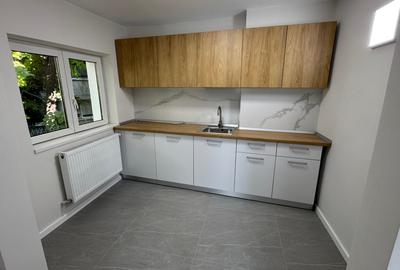 De inchiriat Imobil având 9 camere ,suprafață de 285 mp. Cantemir langa Metrou - 20