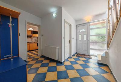 Vanzare casa imbratisata de natura in zona Bunloc, teren 445 mp - 33