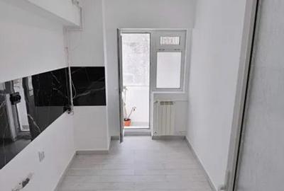 Apartament 2 Camere Decebal,Alba Iulia,bl.1995,et.1/8,DECOMANDAT,3 BALCOANE - 4