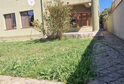 Casă individuală cu 5 camere în Coiciu