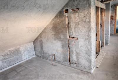 Vila somptuoasa, 10 + camere, S+P+1, 1100mp utili, cu toate utilitatile, in  sec - 24