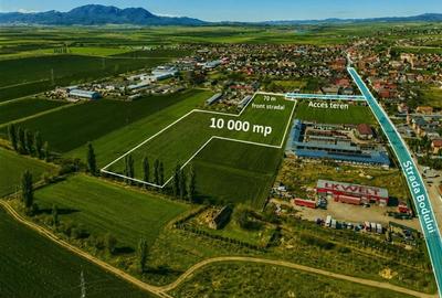 Teren agricol intravilan de 10000 mp, în Hălchiu