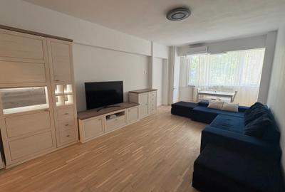 O.Goga, ap. 2 camere, et.2, 70mp, renovat, loc  parcare inclus, 700Euro/luna - 2