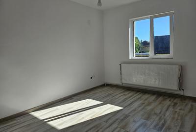 Oferta vanzare parte din duplex P+M Pitesti, 138000 EURO - 16