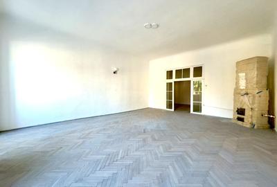0 % Comision, 2 camere, parcare  - cladire an 1654 - Centru istoric - 4