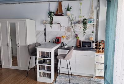 Studio  prima linie la mare, vedere superba,mobilat si utilat 68000 euro - 12