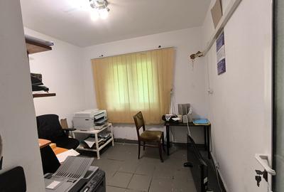 NAVODARI - 3 Camere cu iesire in strada ! - 4