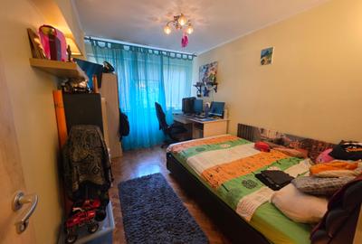 Basarabia intersectie Campia Libertatii, 10 minute metrou Piata Muncii - 14