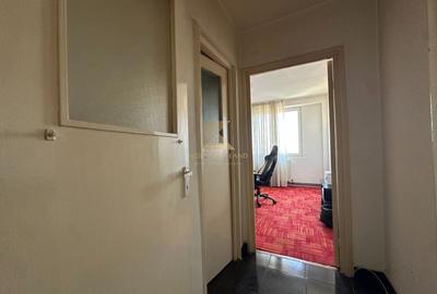 Apartament de 3 camere, pretabil birouri sau locuinta, etaj 7, Saturn - 9