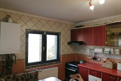 Casă  de vânzare central,  teren de 765 mp, garaj și sistem fotovoltaic - 9