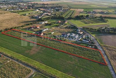 Teren intravilan cu PUZ aprobat, acces drum asfaltat - Str. Bârsei Stupini - 2