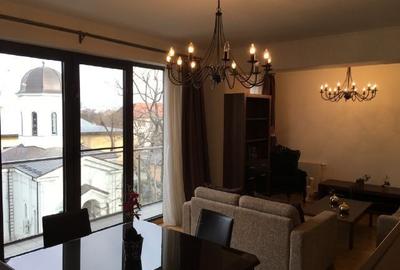 Apartament cu 3 camere decomandat în Kiseleff