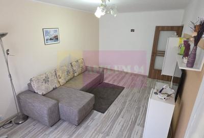 Apartamnet cu 3 camere de vanzare in Campina, Central - 2