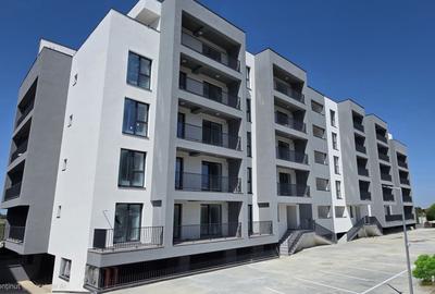 Apartament cu 2 camere decomandat în Titan
