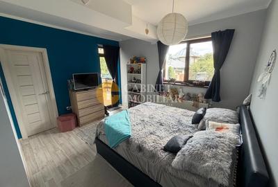 Apartament cu 3 camere decomandat, mobilat în Bucium