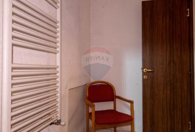 Vanzare vila-pensiune D+P+M 10 camere de vânzare, Daesti jud. Valcea - 10