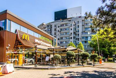 Apartament cu 3 camere decomandat în Dristor