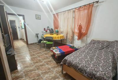 VANZARE 3 CAMERE - STR. COVASNA - PARCARE - C-TIN BRANCOVEANU - 1