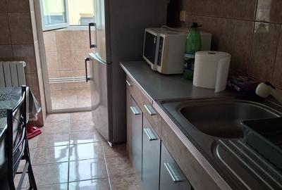 Apartament cu 2 camere semidecomandat în City Park Mall
