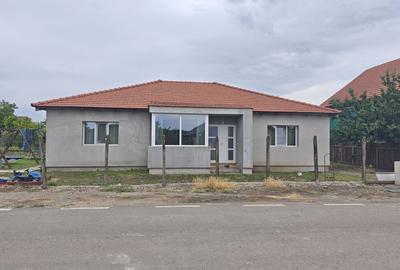 Individuala Parter Becicherecu Mic,4 Camere,2Bai,Panouri Fotovoltaice - 1