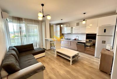 Apartament cu 2 camere semidecomandat, mobilat în Ultracentral