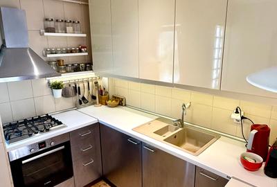 Toamnei, 3 camere mobilat-utilat, renovat, gata de mutat - 15