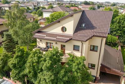 Casă individuală cu 5 camere în Central