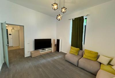 Apartament cu 2 camere decomandat, mobilat în Calea Victoriei