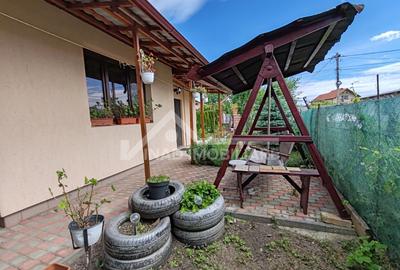 Casa individuala, 100 mp utili, 242 mp teren, Str. Trandafirilor - 9