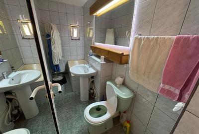 Apartament 2 camere, 54mp, etaj 4 cu acoperis - Central - - 10