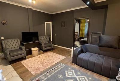 Apartament cu 2 camere semidecomandat în Universitate