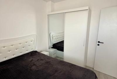 Apartament cu 2 camere semidecomandat în Apărătorii Patriei