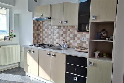 Apartament 2 camere, et 4, semimobilat, CT, zona Piata - 2