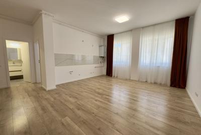 Apartament cu 3 camere semidecomandat în Florești