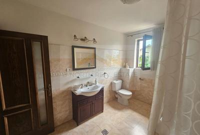 Casă / Vilă de închiriat | Comuna Berceni | 350 mp utili | Curte 400 mp - 10
